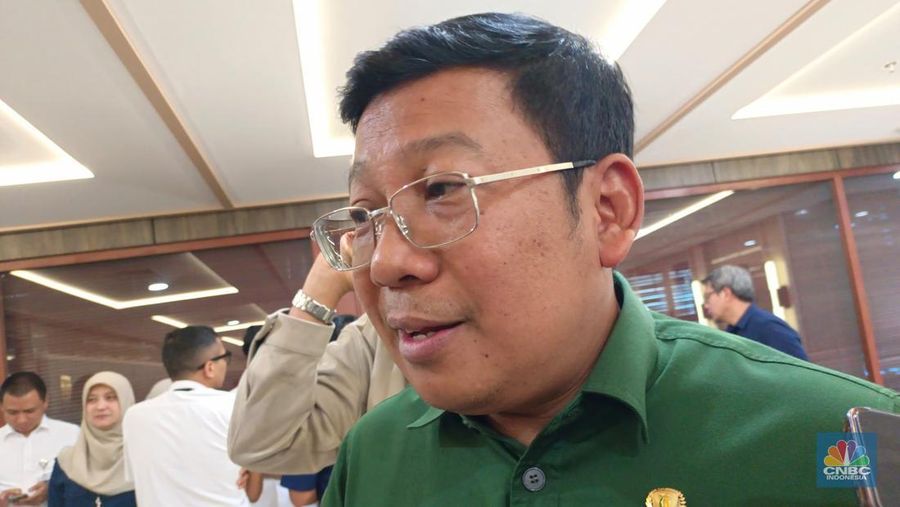 Kepala Badan Pangan Nasional (Bapanas) Arief Prasetyo Adi saat ditemui di Kantor Pusat Perum Bulog, Jakarta, Selasa (2/9/2025). (CNBC Indonesia/Martyasari Rizky)