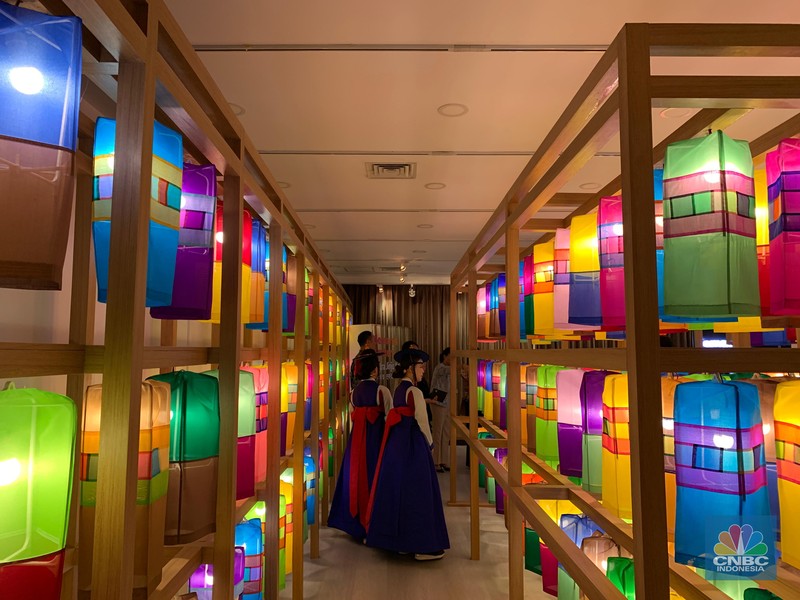 Pameran Lentera Sutra Jinju, Simbol Persahabatan Indonesia-Korea, Selasa (2/9/2025). Pameran Lentera Sutra Jinju, Simbol Persahabatan Indonesia-Korea, Selasa (2/9/2025). (CNBC Indonesia/Fergi Nadira)