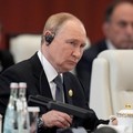 Alasan Putin Selalu Bawa Pulang Kotoran BAB ke Rusia Tiap Kunjungan LN