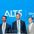 Trump Cuan Rp 82,2 Triliun Usai Koin WLFI Dilempar ke Publik