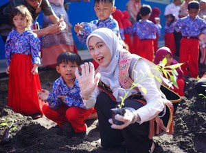 Gembira Riau Program Bunda PAUD demi Anak Belajar dengan Sukacita