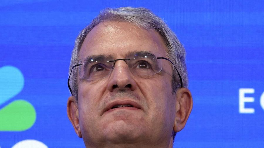 CEO Nestle Laurent Freixe menghadiri pertemuan tahunan Forum Ekonomi Dunia (WEF) ke-55 di Davos, Swiss, 22 Januari 2025. (REUTERS/Yves Herman)