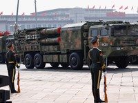 Dunia Dibuat Panas Dingin, Ini Deretan Senjata yang Dipamerkan China