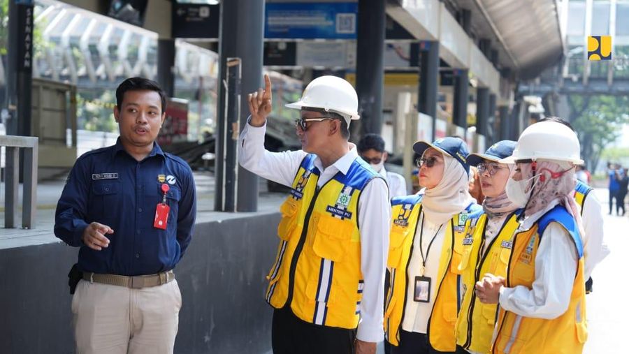 Kementerian PU kebut perbaikan dan pemulihan fasilitas publik yang rusak efek demo, Rabu (3/9/2025). (Dok. Kementerian PU)