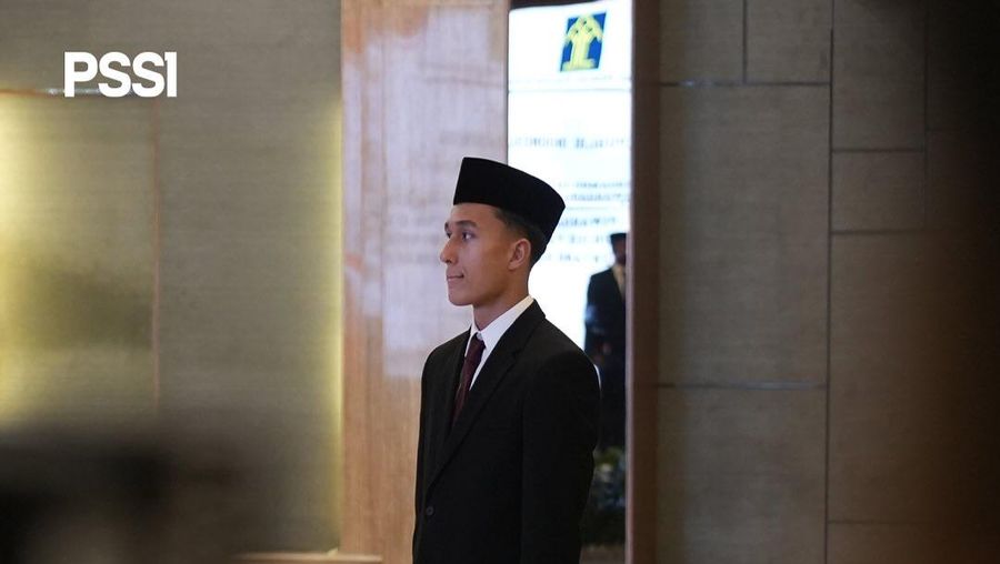 Miliano Jonathans telah resmi menjadi Warga Negara Indonesia (WNI) usai melakukan pengambilan sumpah di kantor Kementerian Hukum, Jakarta, Rabu (3/9) siang WIB. (Dok. PSSI)