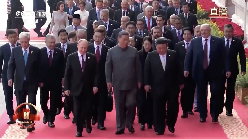 Presiden Republik Indonesia Prabowo Subianto menghadiri Parade Militer China di Lapangan Tiananmen, Beijing, China, Rabu (3/9/2025). Presiden Republik Indonesia Prabowo Subianto menghadiri Parade Militer China di Lapangan Tiananmen, Beijing, China, Rabu (3/9/2025). (Tangkapan Layar Video Reuters/CCTV)