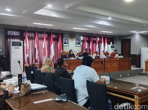 Karangasem Dapat BKK Rp 60 Miliar untuk Perbaikan Jalan dan Air Bersih