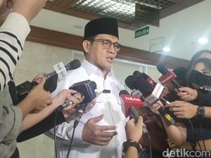 Komisi VIII DPR Rapat Tertutup Bareng Menag Nasaruddin-Mensos Gus Ipul