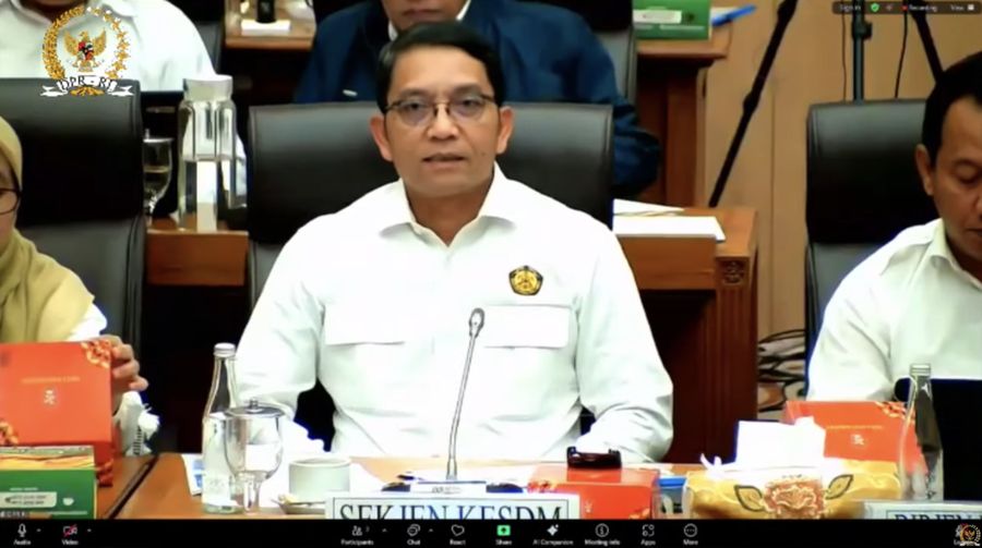 Sekretaris Jenderal Kementerian ESDM, Dadan Kusdiana dalam RDP Komisi XII DPR RI dengan Eselon I Kementerian ESDM di Gedung DPR RI, Jakarta, Rabu (03/09/2025). (Tangkapan Layar Youtube/ Komisi XII DPR RI Channel)