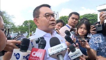 Video: Dudung Tegaskan Tidak Ada Darurat Militer: Masih Jauh