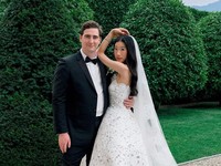 Crazy Rich Becca Bloom Resmi Menikah di Italia, Ini Sosok Suaminya