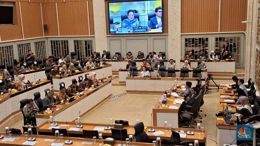 Rapat Dengar Pendapat (RDP) Komisi IV DPR RI bersama Kepala Badan Pangan Nasional (Bapanas) di Kompleks Parlemen, Jakarta, Kamis (4/9/2025). (CNBC Indonesia/Martyasari Rizky)