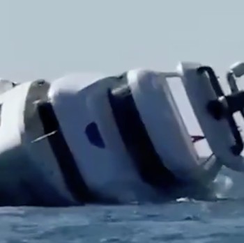 Baru 15 Menit Diluncurkan, Kapal Pesiar Mewah Rp 20 M Karam di Laut