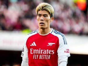 Rumor Transfer: AC Milan Pantau Tomiyasu