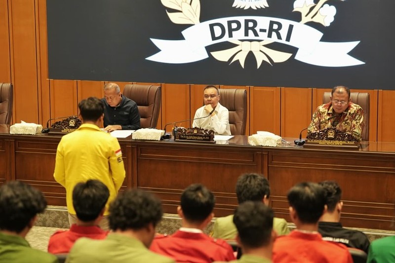 Wakil Ketua DPR Sufmi Dasco Ahmad mengatakan bahwa DPR RI akan membahas mengenai RUU Perampasan Aset usai menyelesaikan revisi UU KUHAP. Dasco menyampaikan hal tersebut usai forum penyampaian aspirasi mahasiswa di gedung DPR, Senayan, Jakarta pada Rabu (3/9/2025). Wakil Ketua DPR Sufmi Dasco Ahmad mengatakan bahwa DPR RI akan membahas mengenai RUU Perampasan Aset usai menyelesaikan revisi UU KUHAP. Dasco menyampaikan hal tersebut usai forum penyampaian aspirasi mahasiswa di gedung DPR, Senayan, Jakarta pada Rabu (3/9/2025). (Instagram/sufmi_dasco)