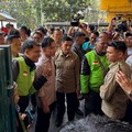 Wapres Gibran Viral Bagi-bagi Sembako ke Ojol, Netizen Komen Begini