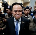 Anutin Charnvirakul usai terpilih sebagai Perdana Menteri (PM) baru Thailand oleh Mahkamah Konstitusi di Bangkok, Thailand, Jumat (5/9/2025). (REUTERS/Patipat Janthong)