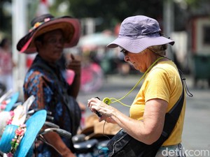 1,52 Juta Turis Asing Serbu RI di Juli, Didominasi Malaysia-Australia