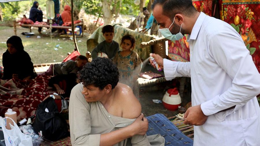 Pasca gempa bumi mematikan di Desa Masud di Distrik Nurgal, Provinsi Kunar, Afghanistan, Kamis (4/9/2025). (REUTERS/Sayed Hassib)
