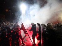 Gas Air Mata Kepung Kampus! Mahasiswa Serbia Tuntut Vucic Mundur