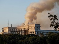 Rusia Serang Ukraina, Gedung Pemerintah Terbakar-Bayi Tewas