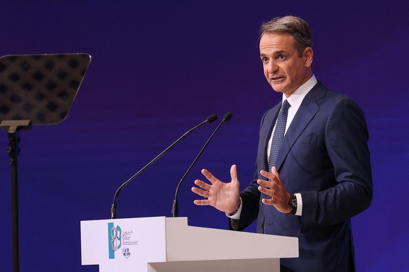 Para pengunjuk rasa menghadiri demonstrasi anti-pemerintah, pada hari Perdana Menteri Yunani Kyriakos Mitsotakis menyampaikan pidato kebijakan ekonomi tahunan di Pameran Internasional Thessaloniki, di Thessaloniki, Yunani, 6 September 2025. Para pengunjuk rasa menghadiri demonstrasi anti-pemerintah, pada hari Perdana Menteri Yunani Kyriakos Mitsotakis menyampaikan pidato kebijakan ekonomi tahunan di Pameran Internasional Thessaloniki, di Thessaloniki, Yunani, 6 September 2025. (REUTERS/Alexandros Avramidis)