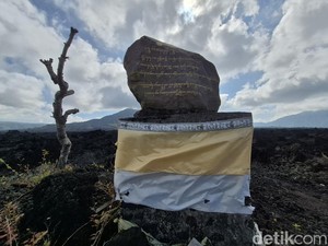 Menelusuri Jejak Desa Adat Batur Kuno Lewat Black Lava
