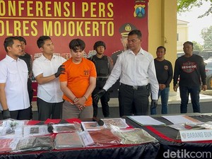 Tampang Alvi Pemutilasi Pacar Berbaju Tahanan Usai Jadi Tersangka