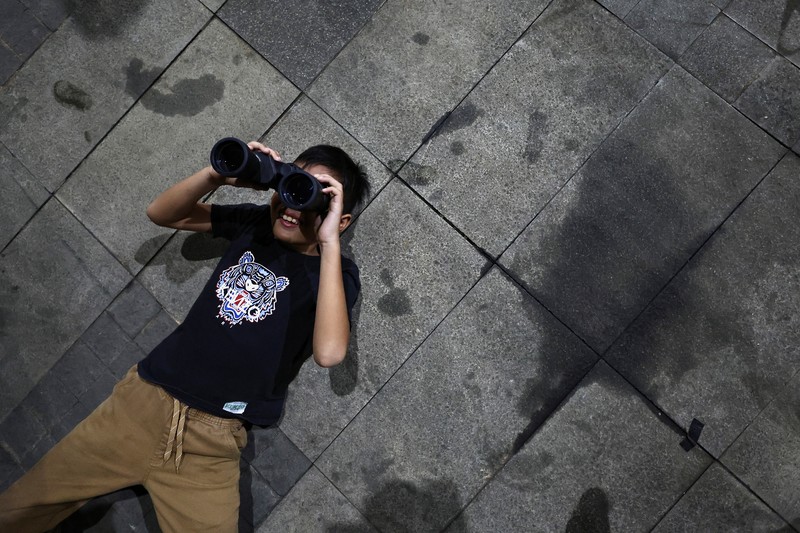Gerhana bulan total terlihat dari Jakarta, Senin (8/9/2025). (REUTERS/Willy Kurniawan) Gerhana bulan total terlihat dari Jakarta, Senin (8/9/2025). (REUTERS/Willy Kurniawan)