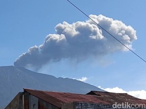 Gunung Marapi Erupsi Pagi Ini, Semburkan Abu Vulkanik Setinggi 1 Km