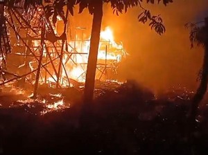 Kandang Ternak di Lebak Terbakar, 8.500 Ayam Ikut Terpanggang