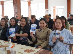 Kantongi Buku Saku BIPA, Pelaku Wisata Bisa Kenalkan Bahasa Indonesia ke Wisman