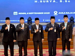 Wagubsu Surya Lantik 2 Pejabat Eselon II Pemprov Sumut