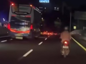 Viral Pemotor Masuk Tol Semarang Ternyata Pelajar Asal Demak Kesasar