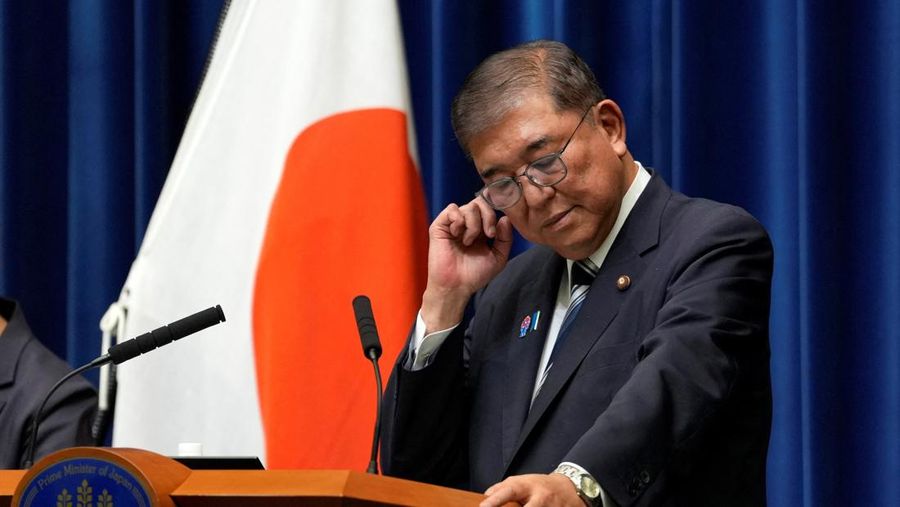 Perdana Menteri Jepang Shigeru Ishiba menghadiri konferensi pers saat mengumumkan pengunduran dirinya, di Tokyo, Jepang, Minggu (7/9/2025).  (TORU HANAI/Pool via REUTERS)