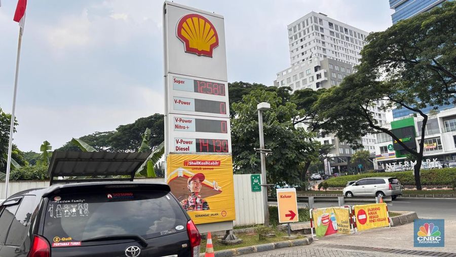 SPBU Shell di Ciater, Tangerang Selatan, Senin (8/9/2025). (CNBC Indonesia/Firda Dwi Muliawati)
