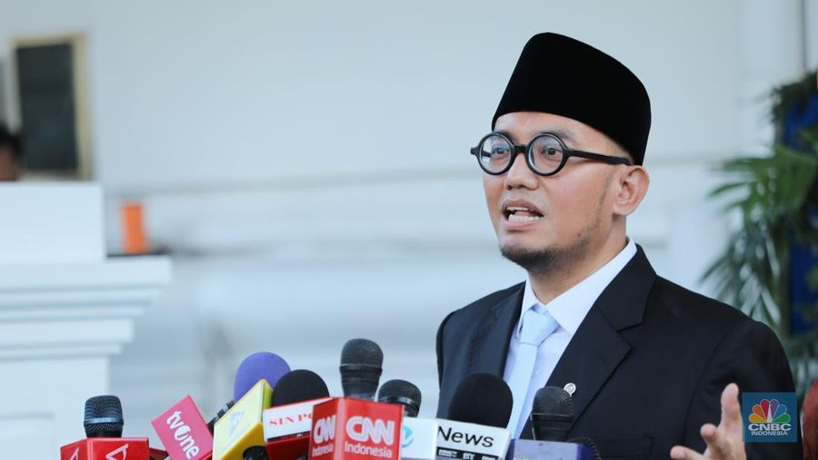 Presiden Prabowo Subianto kembali melakukan reshuffle kabinet untuk kedua kalinya. Sore ini, Prabowo resmi melantik sejumlah menteri baru di Istana Negara, Jakarta Pusat, Senin (8/9/2025). (CNBC Indonesia/Tri Susilo) Presiden Prabowo Subianto kembali melakukan reshuffle kabinet untuk kedua kalinya. Sore ini, Prabowo resmi melantik sejumlah menteri baru di Istana Negara, Jakarta Pusat, Senin (8/9/2025). (CNBC Indonesia/Tri Susilo)