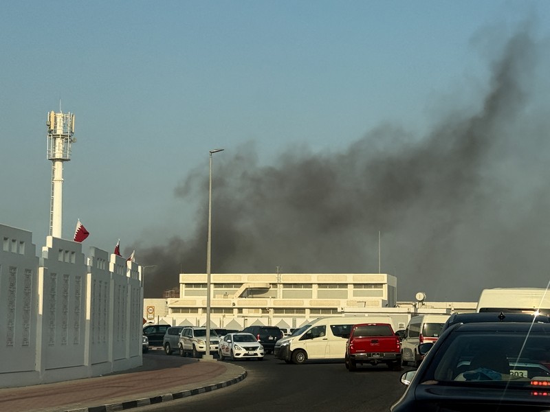Asap mengepul setelah beberapa ledakan terdengar di Doha, Qatar, 9 September 2025. Asap mengepul setelah beberapa ledakan terdengar di Doha, Qatar, 9 September 2025. (REUTERS/Ibraheem Abu Mustafa)