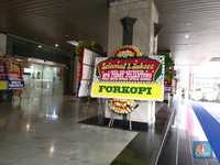 Ferry Juliantono Jadi Menteri Koperasi, Kemenkop Banjir Karangan Bunga