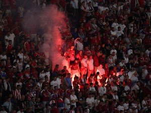 Inggris Siap Hadapi Teror Fans Serbia yang Rasis