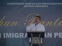 Kemenimipas Salurkan 5.000 Bansos untuk Pesantren & Nelayan di Cilacap