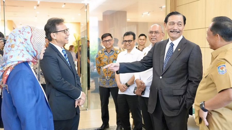 Menteri Keuangan Purbaya Yudhi Sadewa (kedua kiri) dan Ketua DEN Luhut Binsar Pandjaitan (kedua kanan) . (Instagram/luhut.pandjaitan)