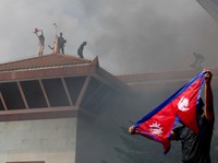 Nepal Chaos: Mata Uang Jatuh ke Jurang Terdalam, Pengangguran Meroket