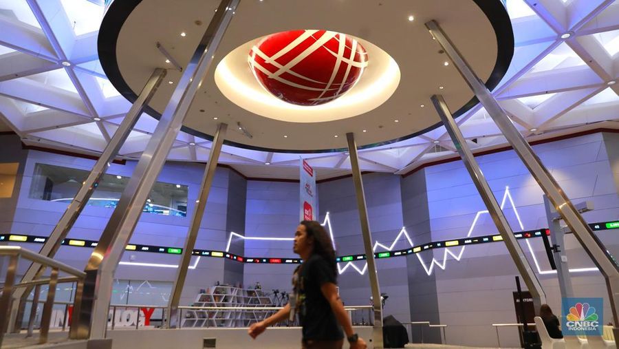 Pergerakan indeks Harga Saham Gabungan (IHSG), di Bursa Efek Indonesia, Jakarta, Selasa (9/9/2025). (CNBC Indonesia/Muhammad Sabki)