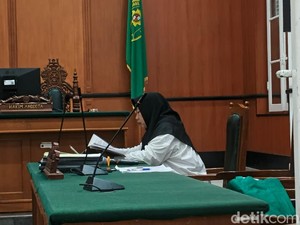 Sari Pudjiastuti Jalani Sidang Tuntutan Kasus Korupsi Sabbang-Tallang Hari Ini