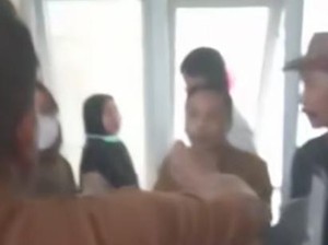 Warga Geruduk Puskesmas gegara Pasien Meninggal Akibat Tak Ditangani