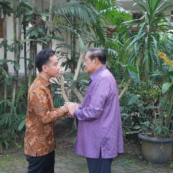Momen Gibran Sowan ke Rumah SBY, Sampaikan Selamat Ulang Tahun ke-76