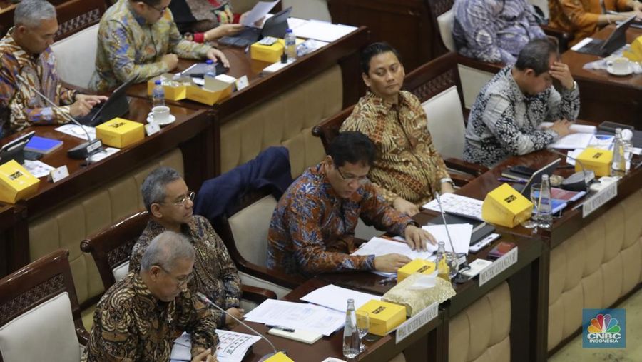 Kementerian Keuangan melaukan rapat kerja dengan Komisi XI DPR RI di Gedung DPR RI, Jakarta, Rabu (10/9/2025). (CNBC Indonesia/Muhammad Sabki)