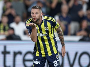 Skriniar Tak Tutup Potensi Balik ke Liga Italia