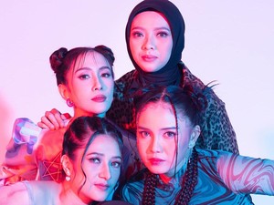 Super Girlies Comeback, Rilis Ulang Aw Aw Aw Versi City Pop